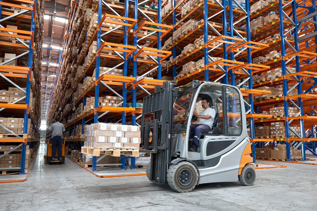 Rekrutacja kluczem rozwoju branży logistycznej – raport „Logistyka – Globalne Trendy HR”